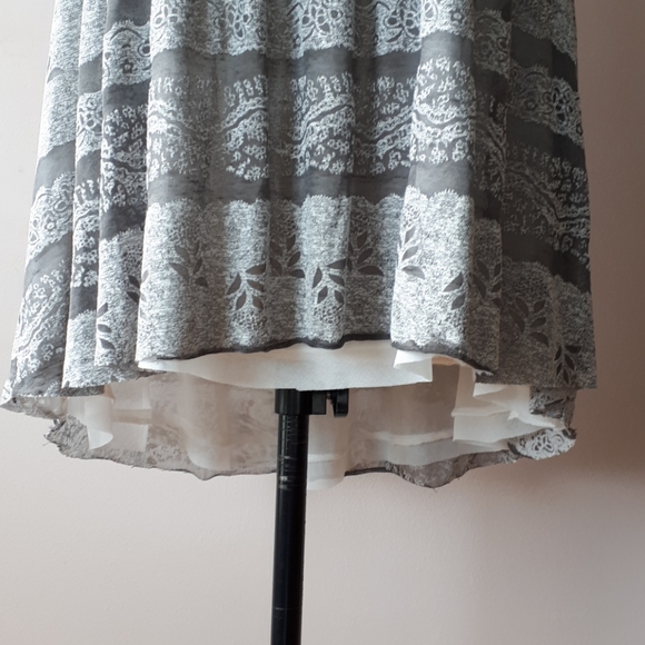 Mystree loose top - Picture 3 of 5